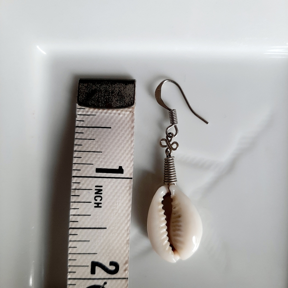 ⭐️5/$20 (2) Beach Boho Earrings Bundle - Picture 5 of 7